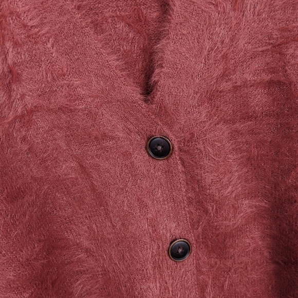 Oversized Fuzzy Cardigan - Picture 4 of 9